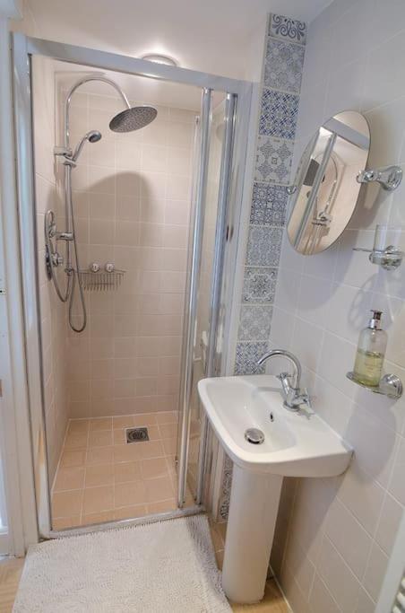 Lyme Clifftop Hideaway Lyme Regis Ngoại thất bức ảnh